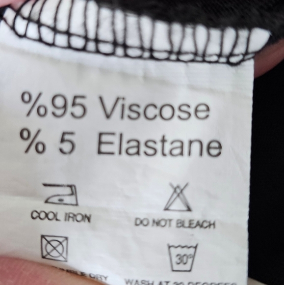 NWOT Milan Kiss Flowy Top with Butterfly Sleeves LARGE - Picture 6 of 7